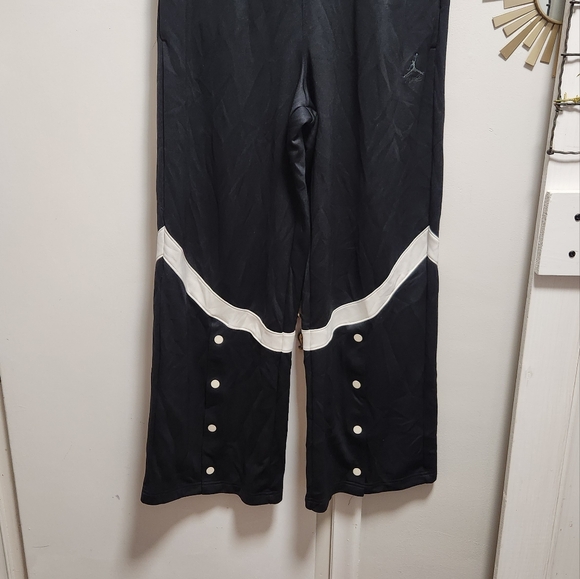 Nike Jordon HERITAGE WIDE LEG JOGGER Women's Pants SZ.L - Picture 2 of 4